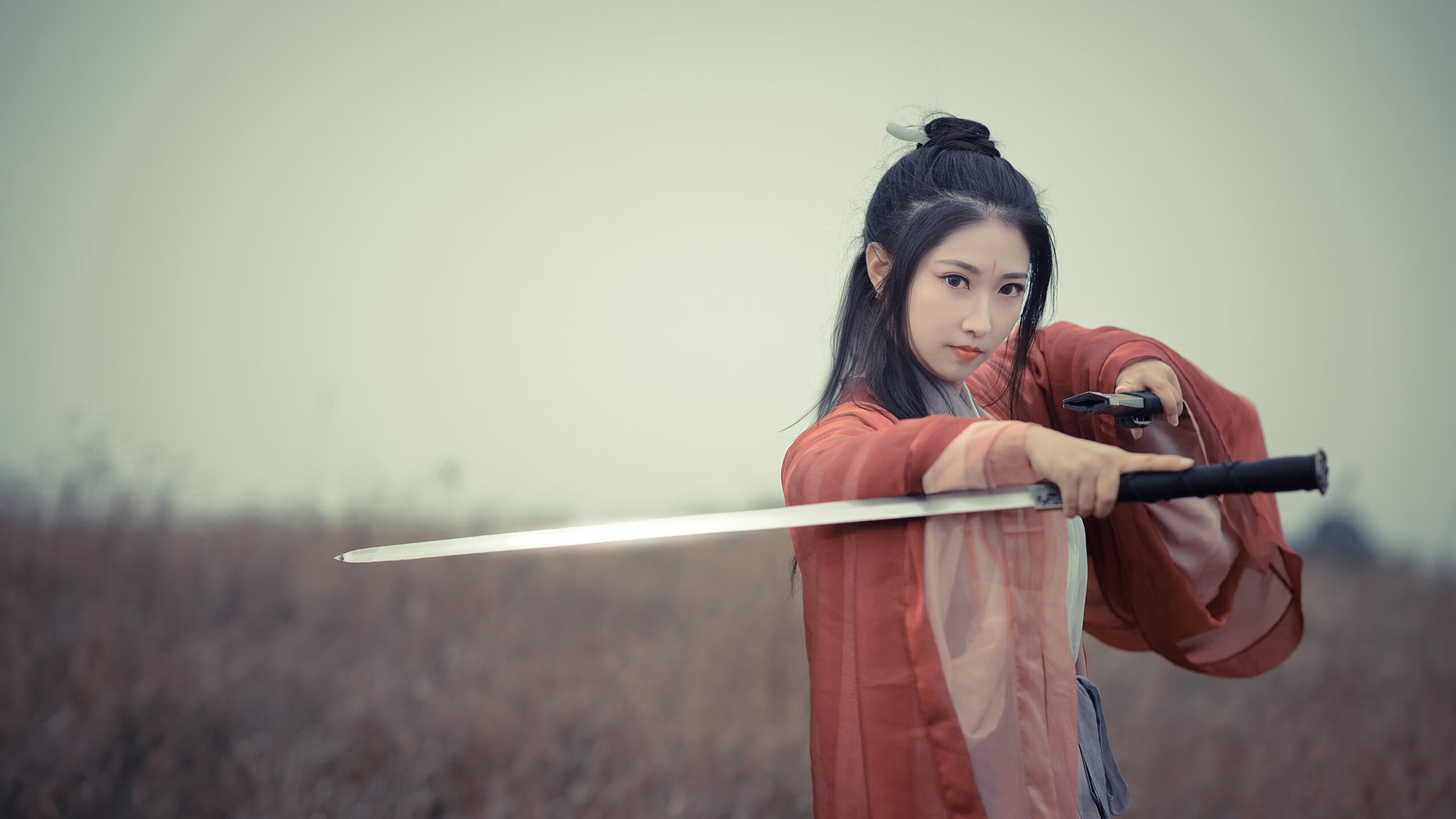 开云网页版-嘉宾评论：名人纷纷发表对比赛的看法，比赛名人名言