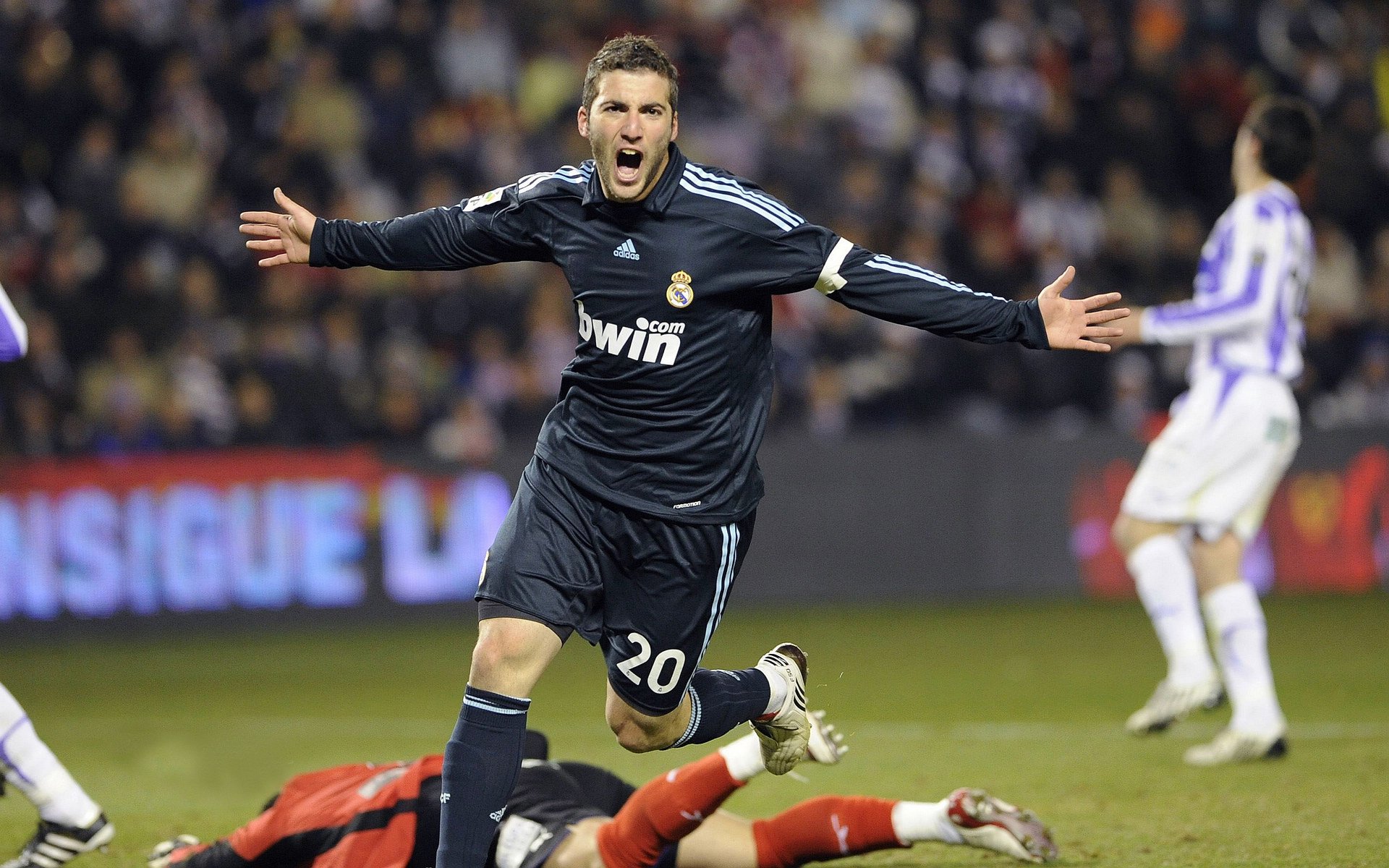 上海久事外援配合逐渐成熟,上海久事新外援