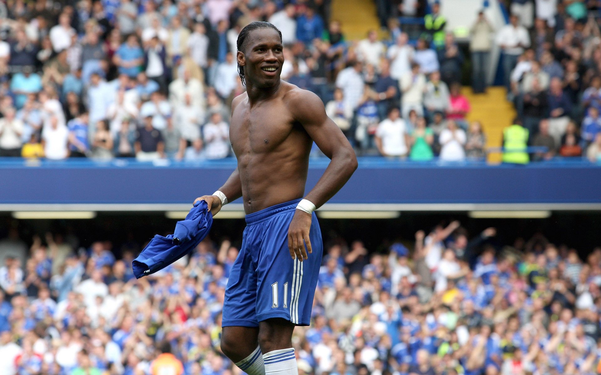 kaiyun体育app-山东泰山锋线射手关键时刻发威，泰山峰顶叫什么名字