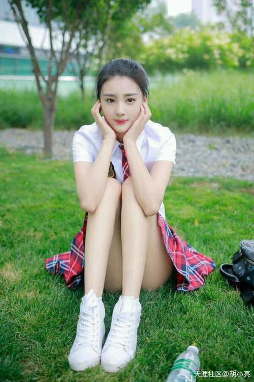 曼联在主场迎来关键胜利,积分榜前列稳固