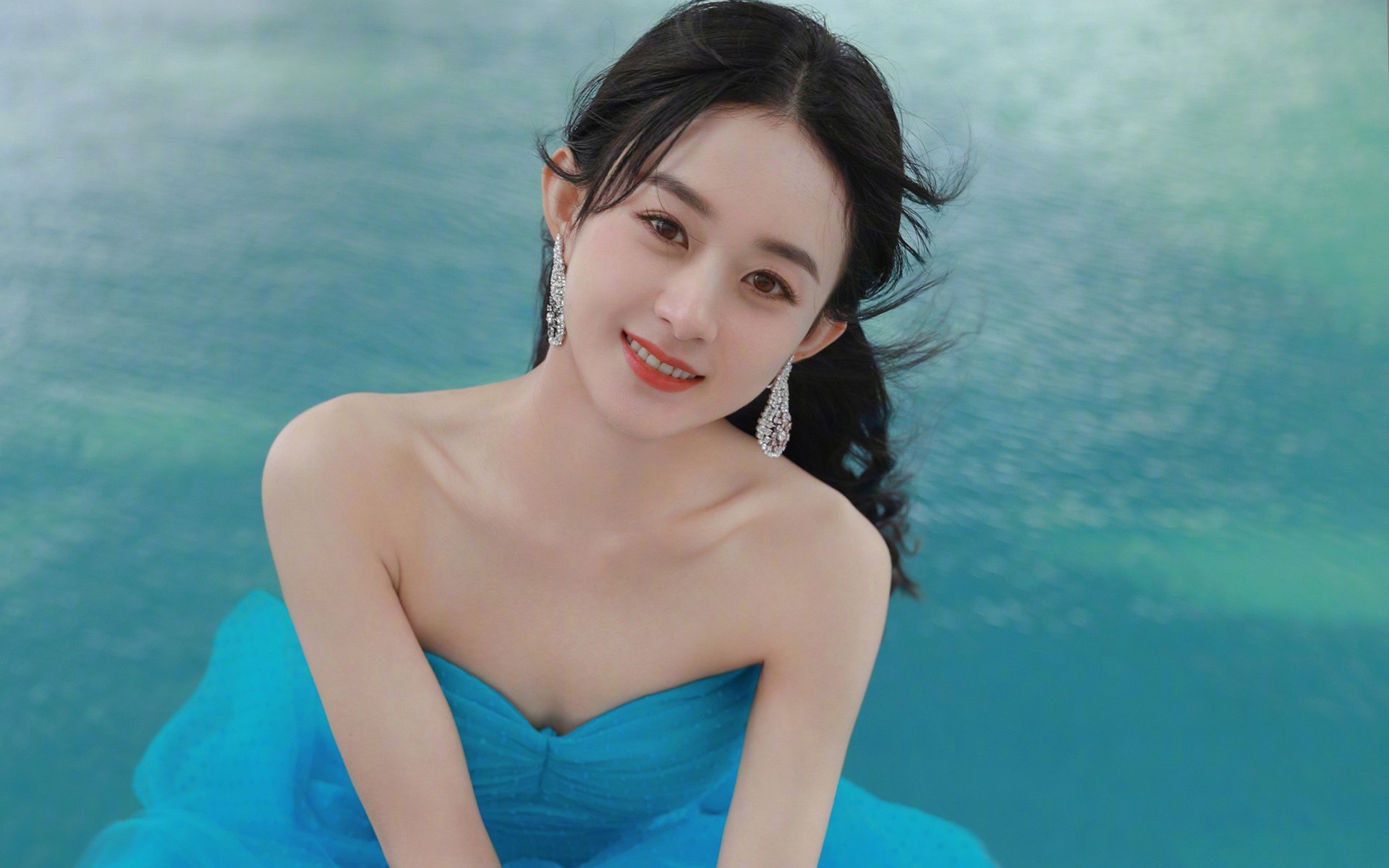 Kaiyun APP-跳水稳定发挥希腊晋级决赛圈，跳海殉情经典希腊故事